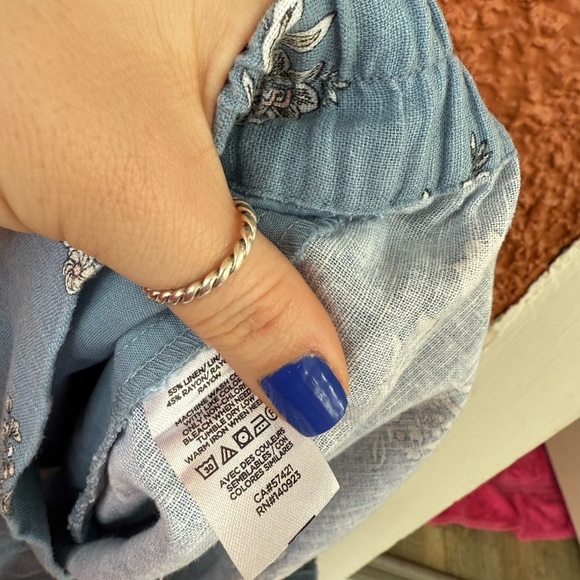 Ann Taylor LOFT Outlet Linen Blend Skirt Size Medium Blue Floral Boho Pockets - Picture 3 of 6